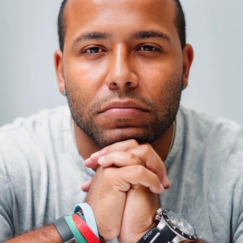 Dom Lewis icon