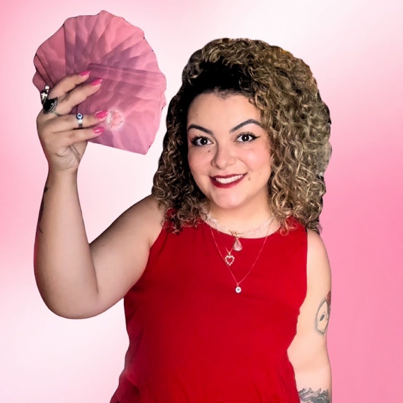 Lotus Orlow | Tarot Amor