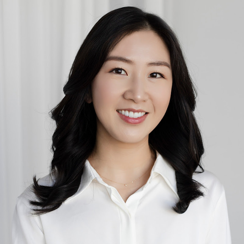 Gabrielle Talks Money Logo