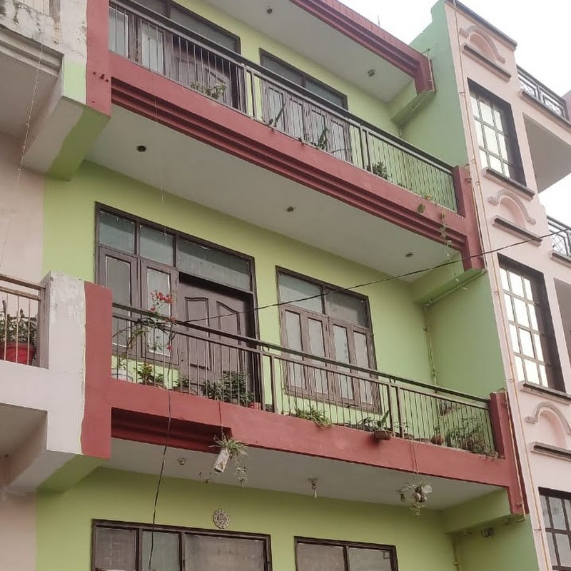Mahesh Kashyap real estate & lon