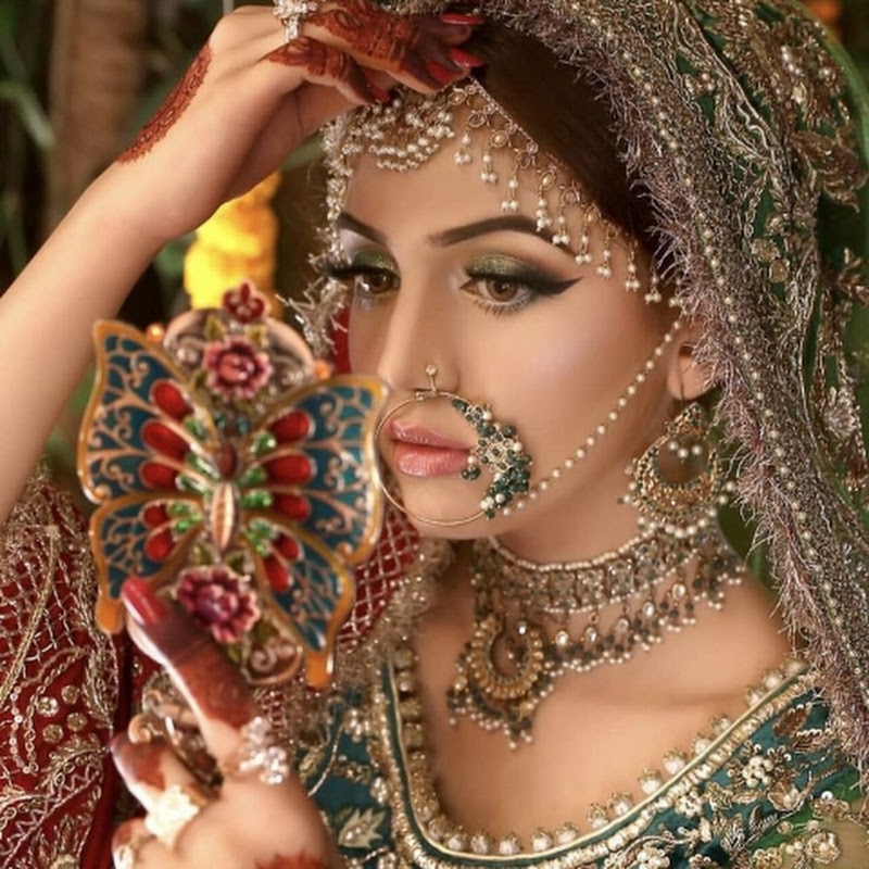 Trendy Fashion World i