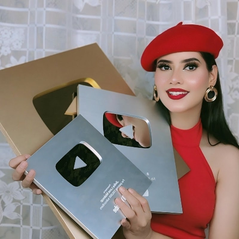 Makeup gives happiness