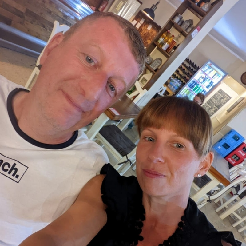 Richard & Emma ABROAD
