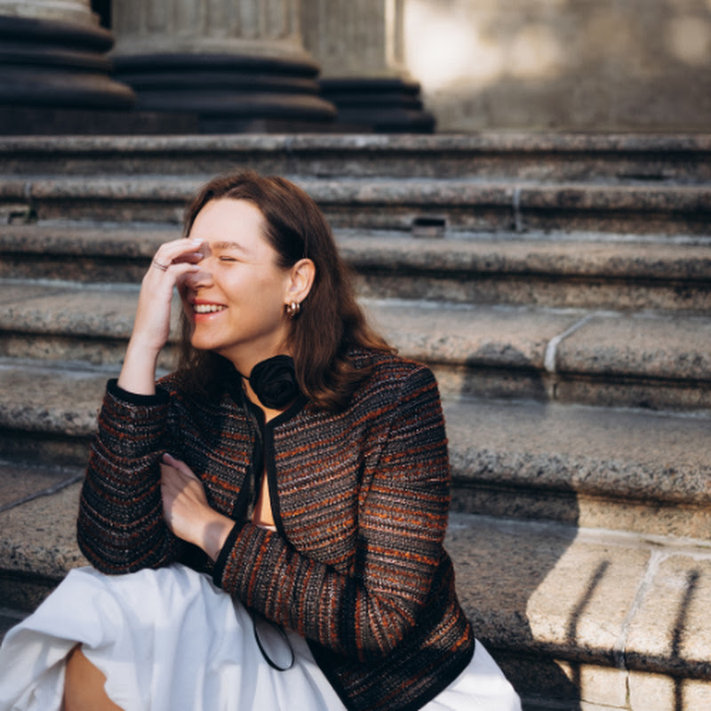 Диана Якупова Logo