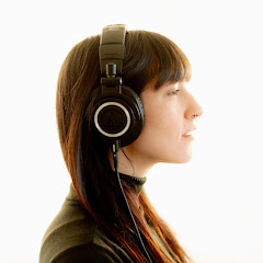 Myrto Stylou // Voice Actor