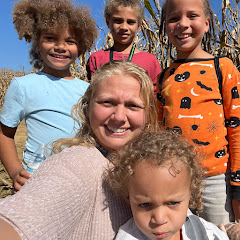 Kasie Roo and Crew channel thumbnail