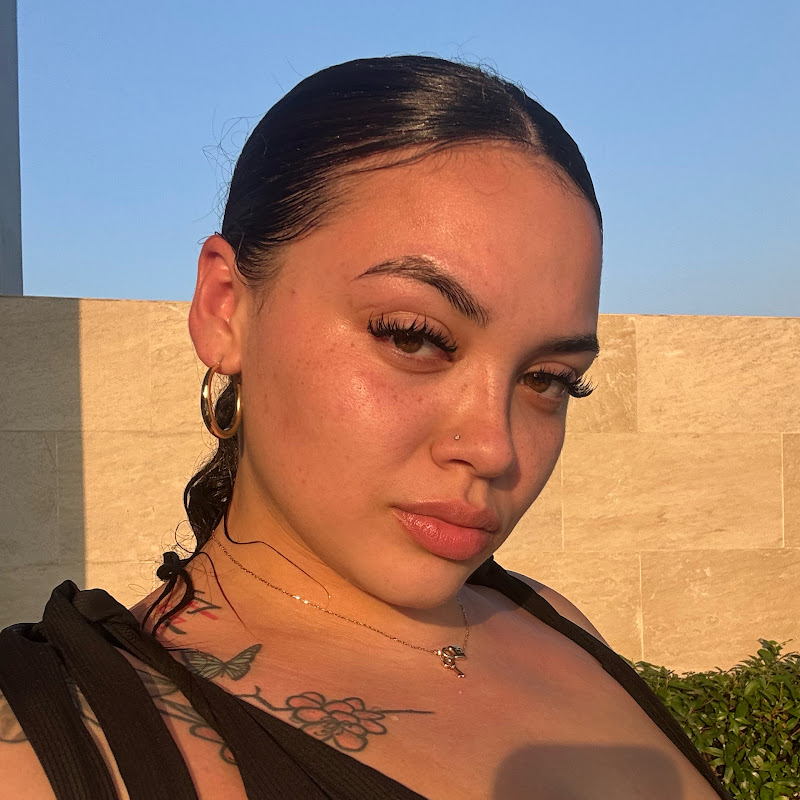 Laina G
