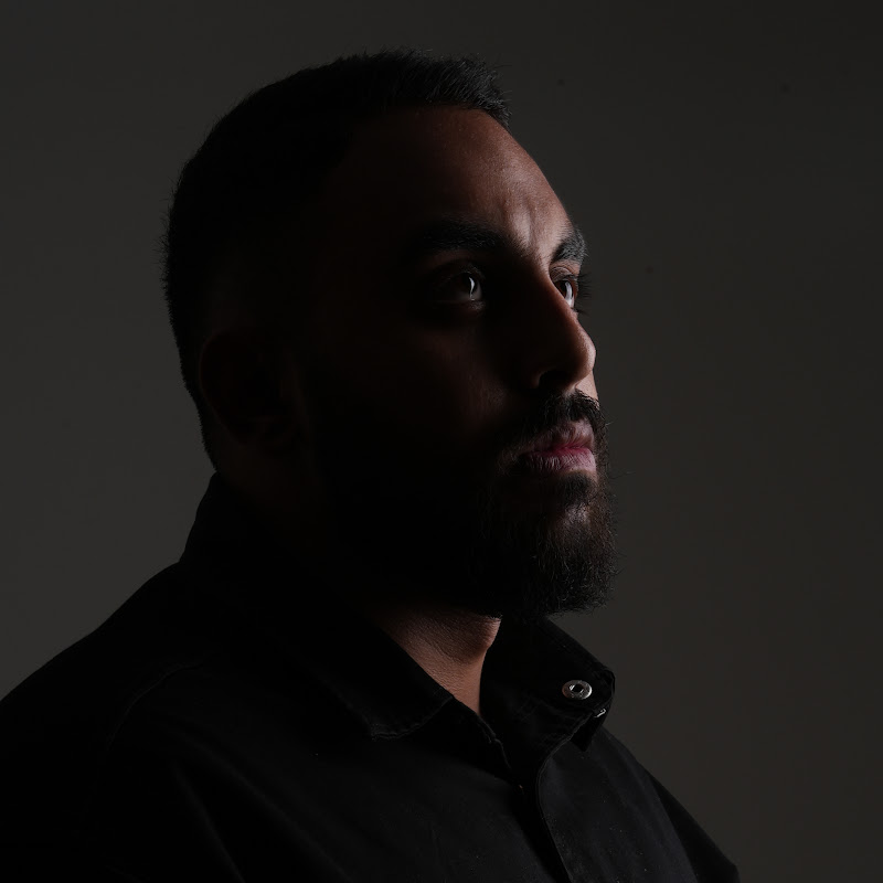 الاستاذ علي الهاشمي