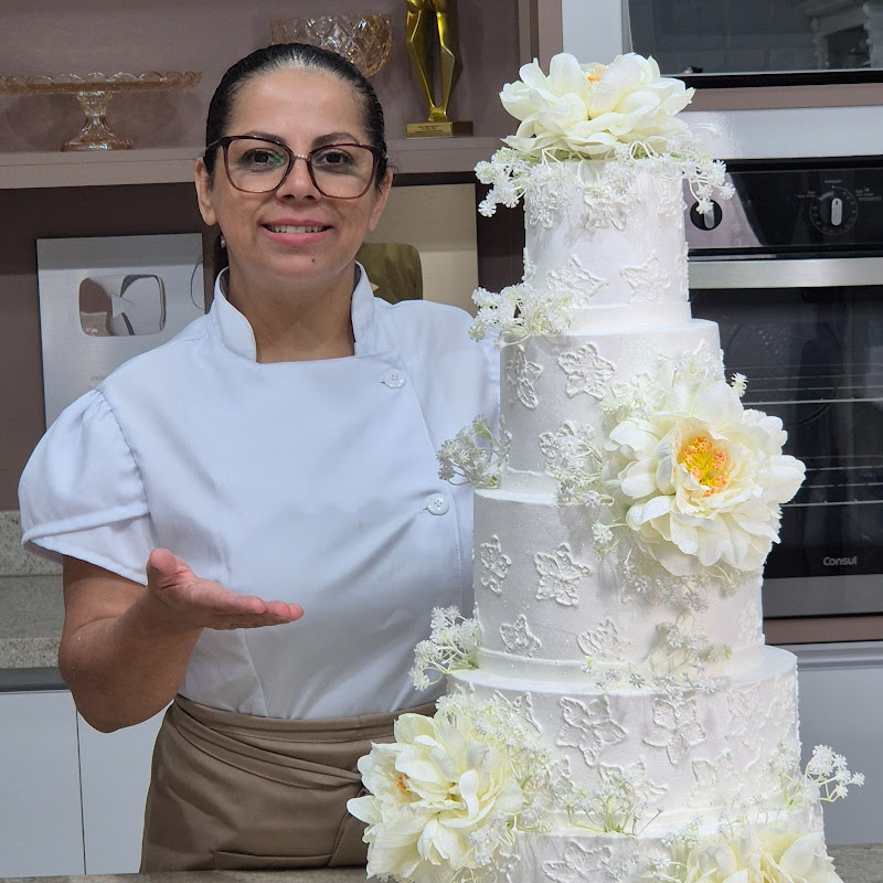 PARIS CAKE DESIGNER Logo