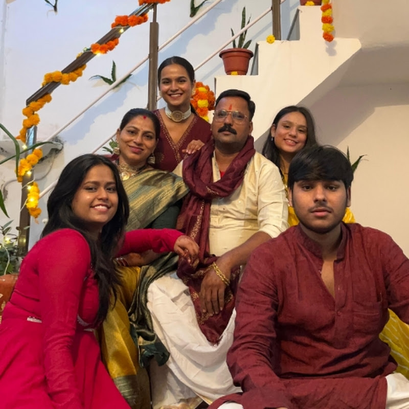 Khamora Family