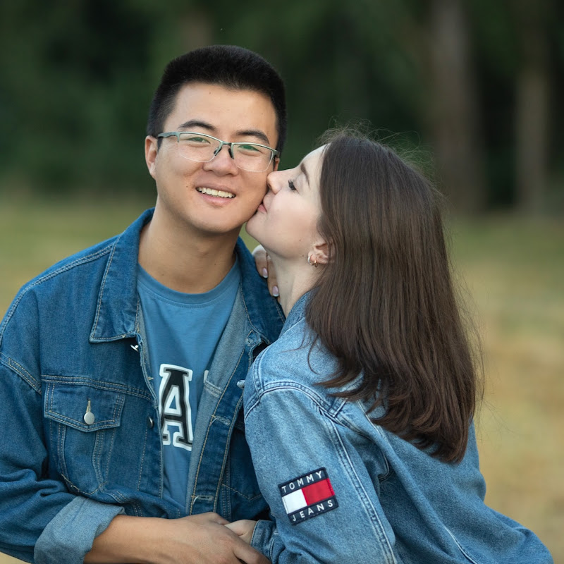 中国媳妇卡佳 Logo