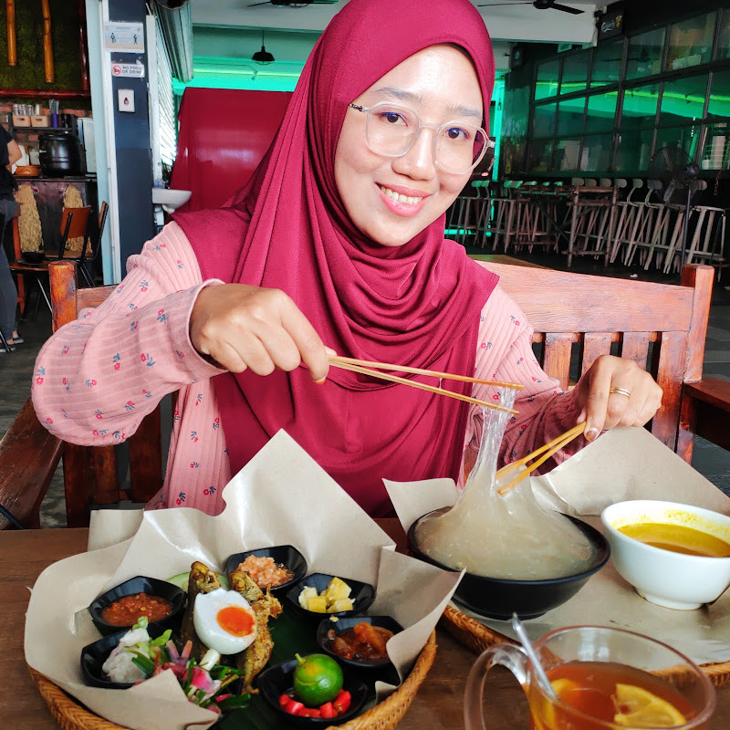 Faezah Hamdan