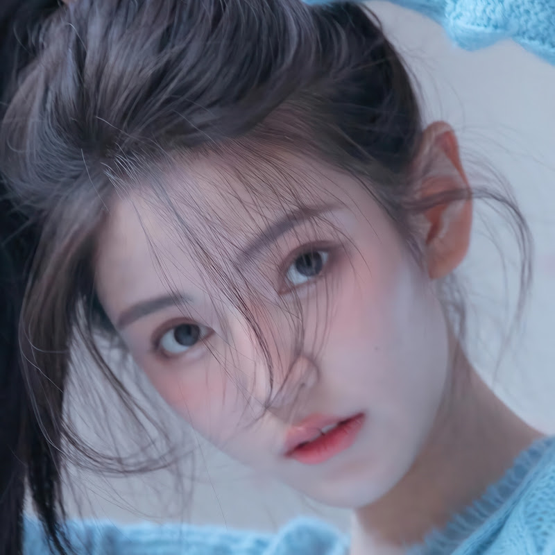 In fact, he was referring to the ketchup on the table. #shorts