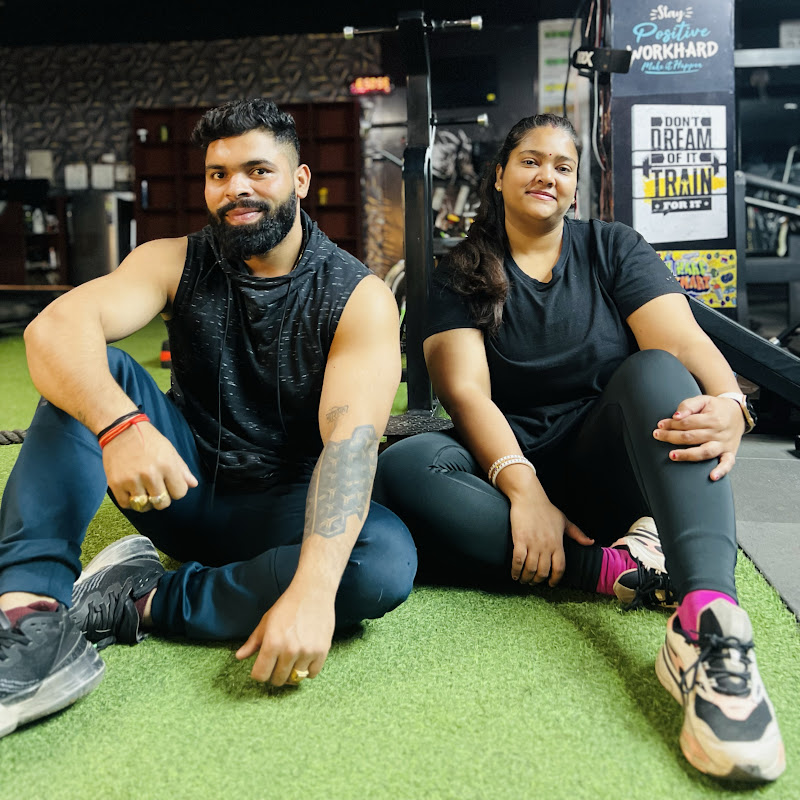 Anshika & Vivek