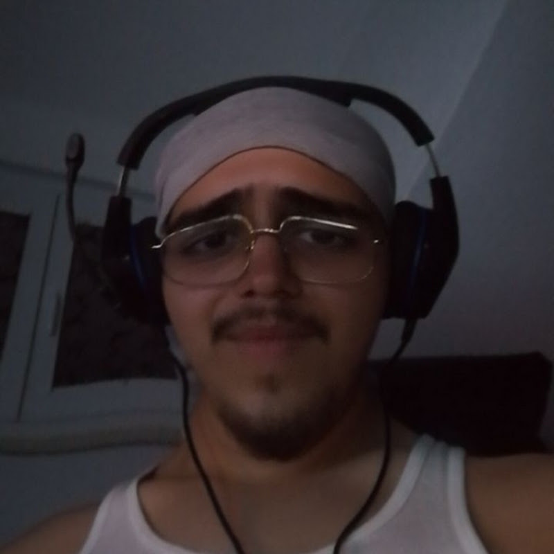 Moツ