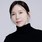 poetic being 요가하는 화가