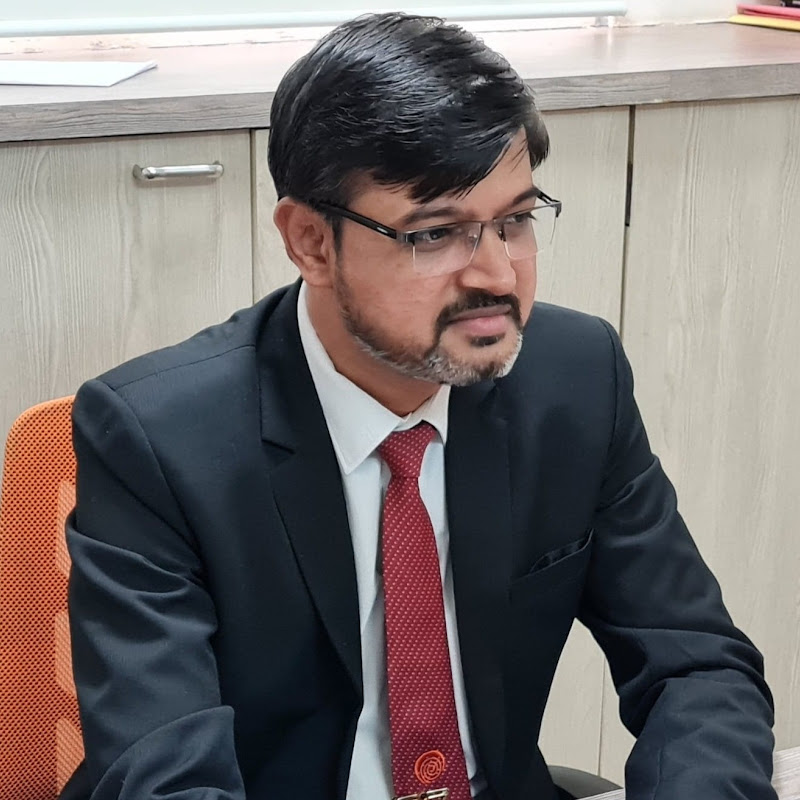 Dr Vaibhav Hendre