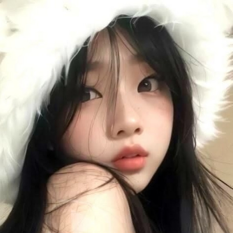 Hire GirlWhoCopies — Arts & Crafts YouTube creator for sponsorships