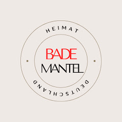 DER BADEMANTEL
