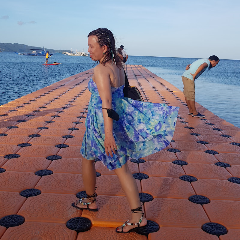 Beth: Travel and Foodie