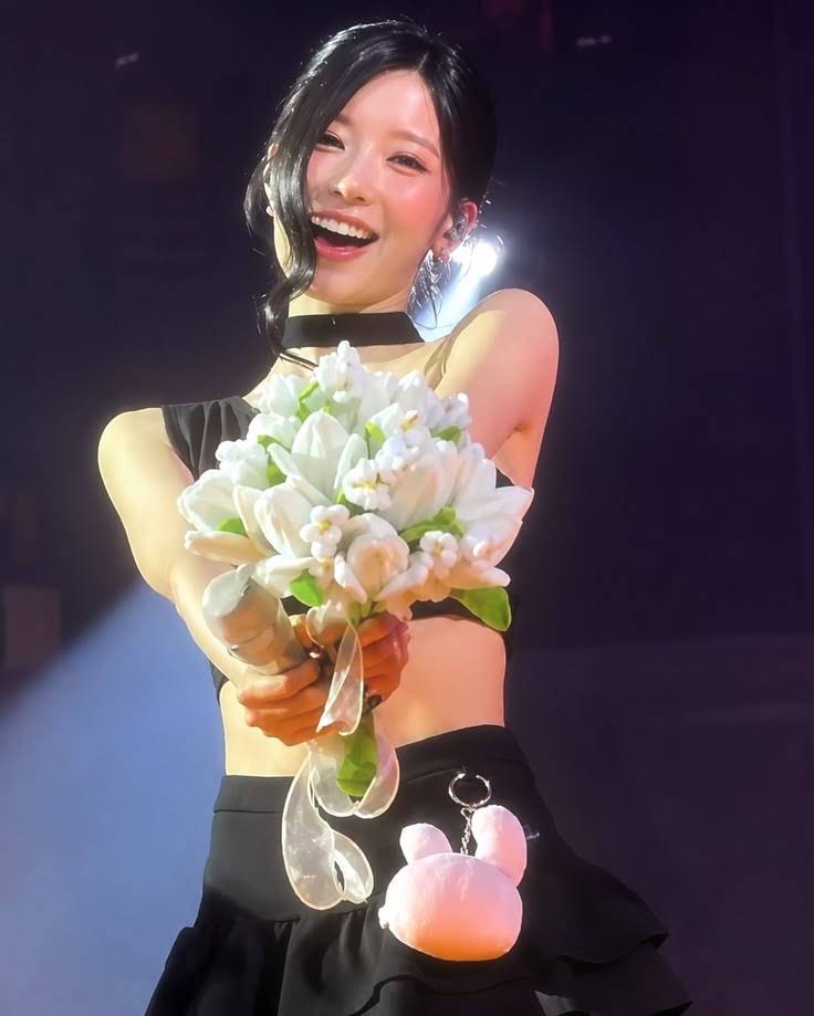 Y★★ ISA 　2個まとめ Post from isa - YouTube