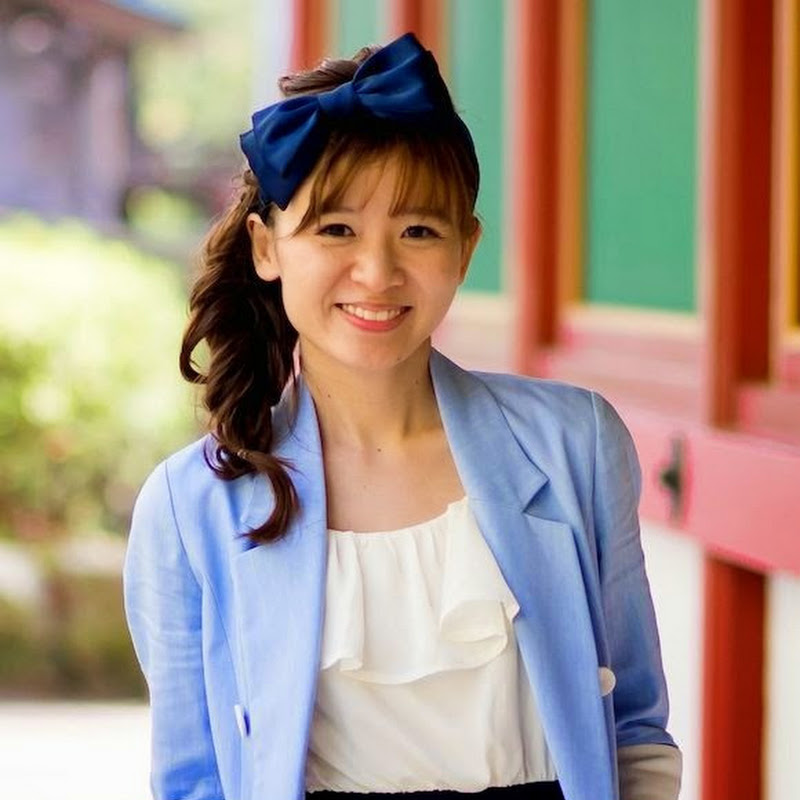 Multilingirl Queenie TV