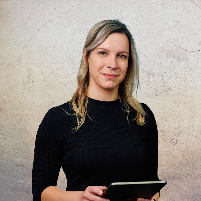 PorcuBI - Valerie Junk Logo