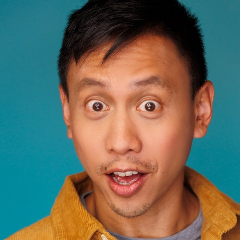 Mikey Bustos Vlogs icon