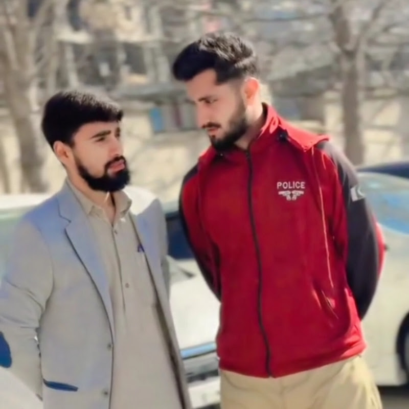 HuzaifaKhanjadoon 