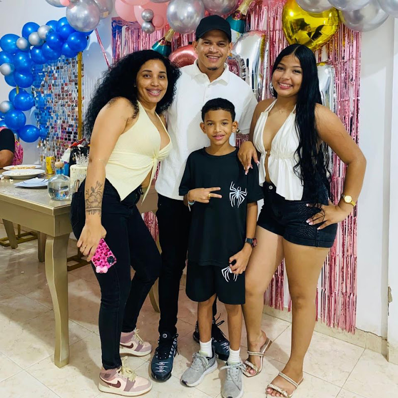 Labebemijares y su familia 