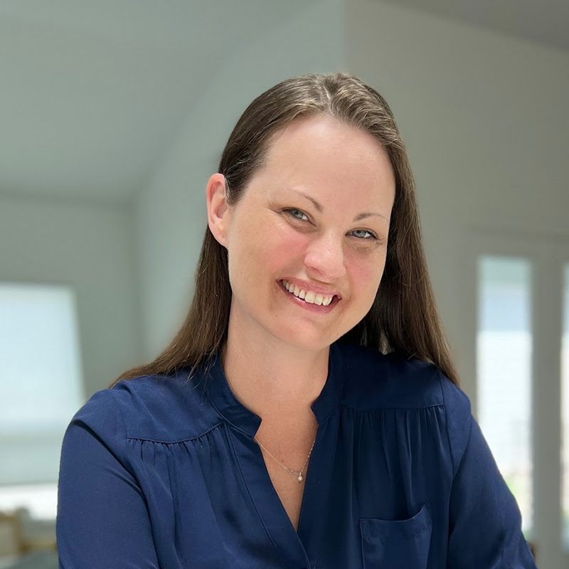 Jackie Hernandez Logo