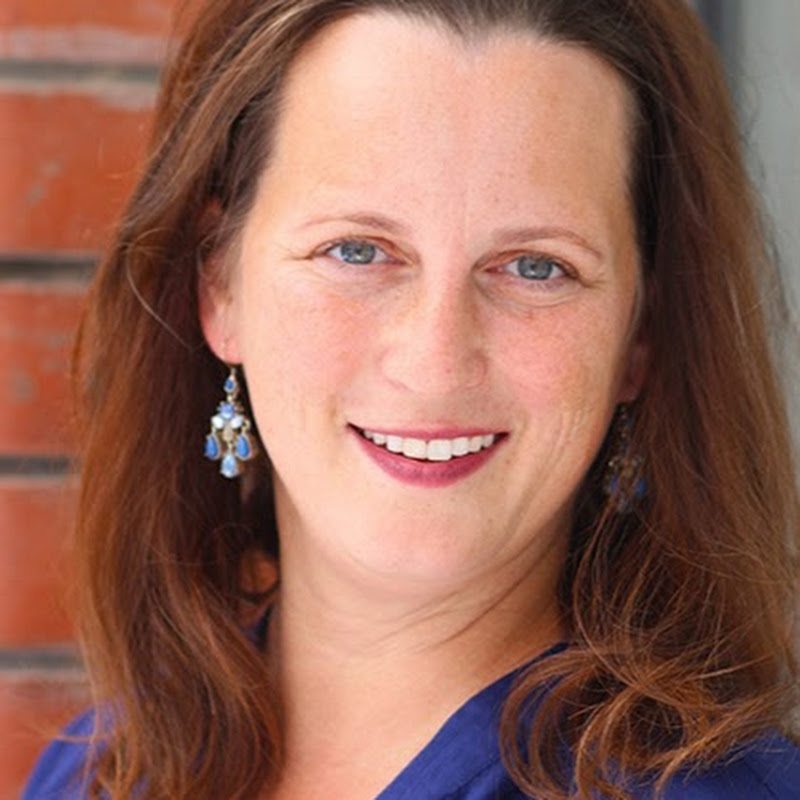Rifka Lebowitz - Living Finanically Smarter