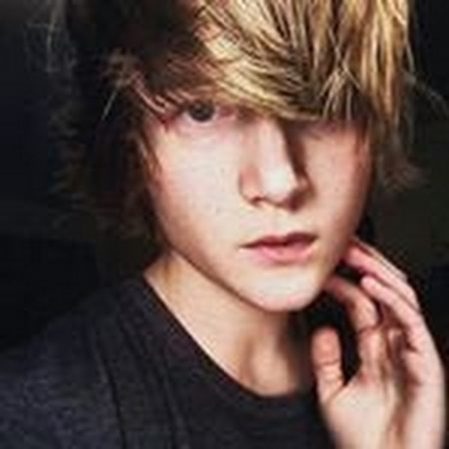 Damon Blake YouTube channel avatar