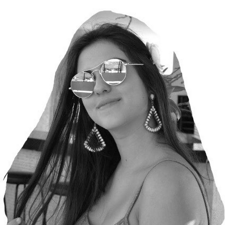 Andressa Rocha YouTube channel avatar