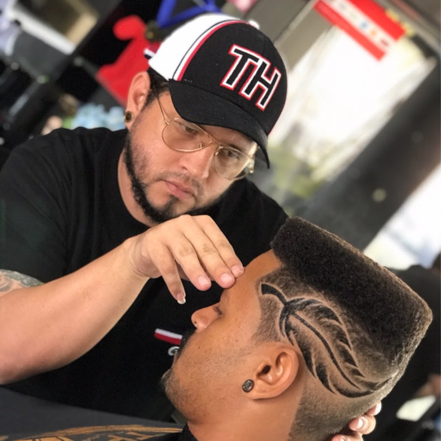 Th The Barber رمز قناة اليوتيوب