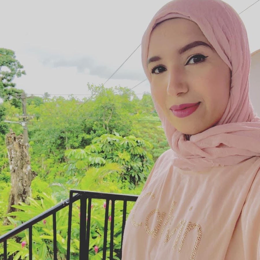 Learn English With Halima यूट्यूब चैनल अवतार