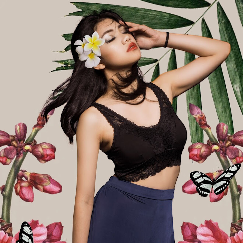 Regina Phoenix - 網紅的藏寶箱 