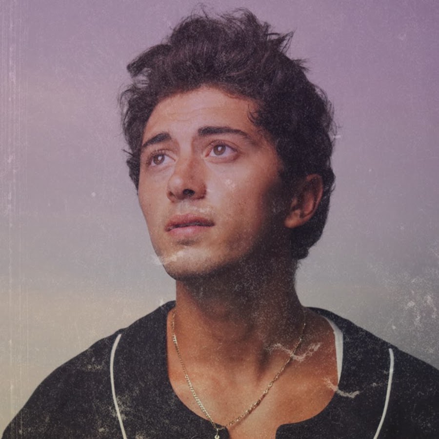 Austin Giorgio Youtube Austin giorgio is famous for his singing from the day of his the voice 2018 audition and austin giorgio performs ain't that a kick in the head we have started the voice 2018 winner prediction so do comment in the comment section below to participate in the voice 2018 winner prediction. austin giorgio youtube