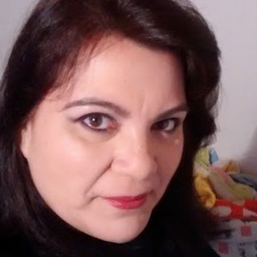 Magali Gianni YouTube channel avatar