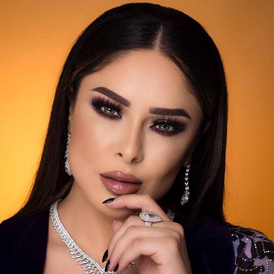 Lana Zangana رمز قناة اليوتيوب