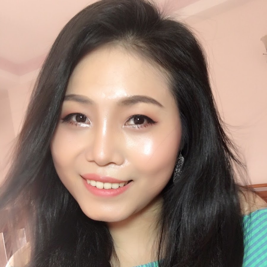 Thuy in Seoul YouTube channel avatar