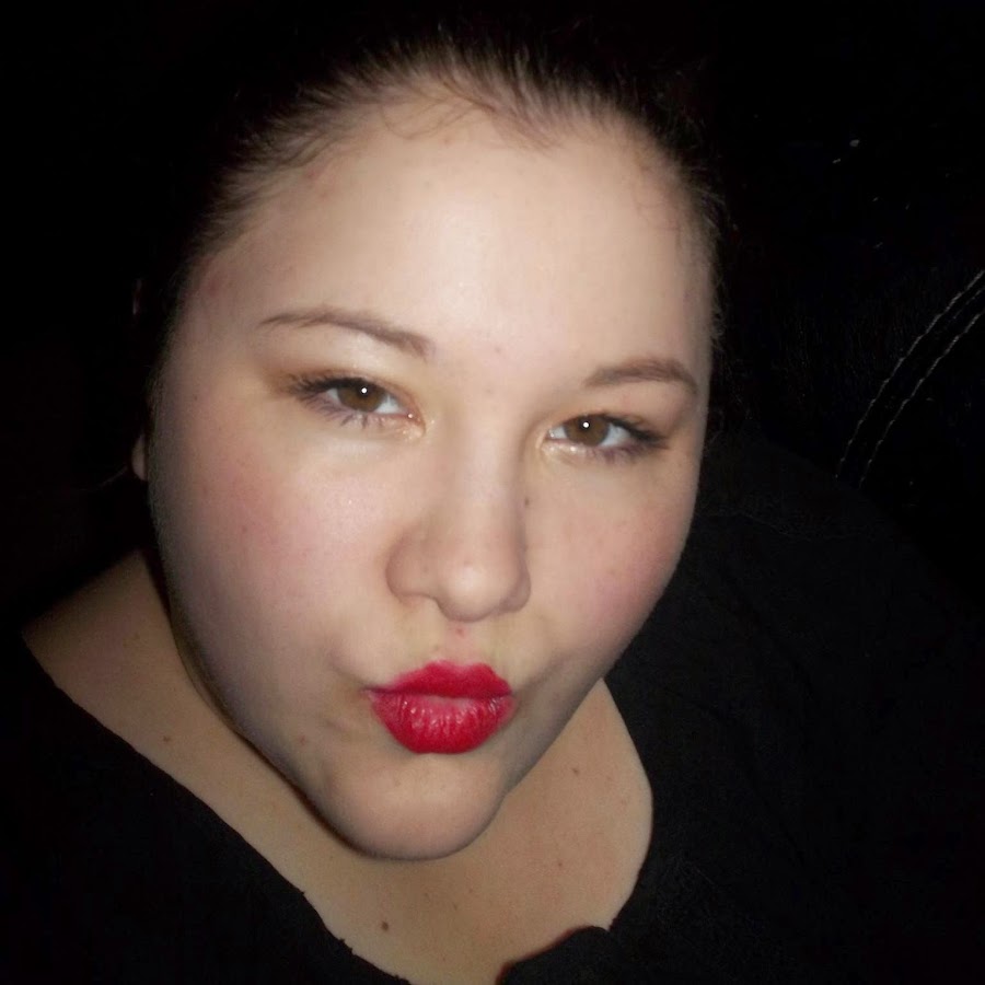 Megan Hilt, The Etsy Makeup Hoarder