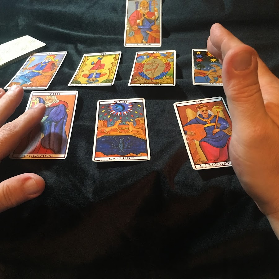 Tarot con intuiciÃ³n Avatar del canal de YouTube