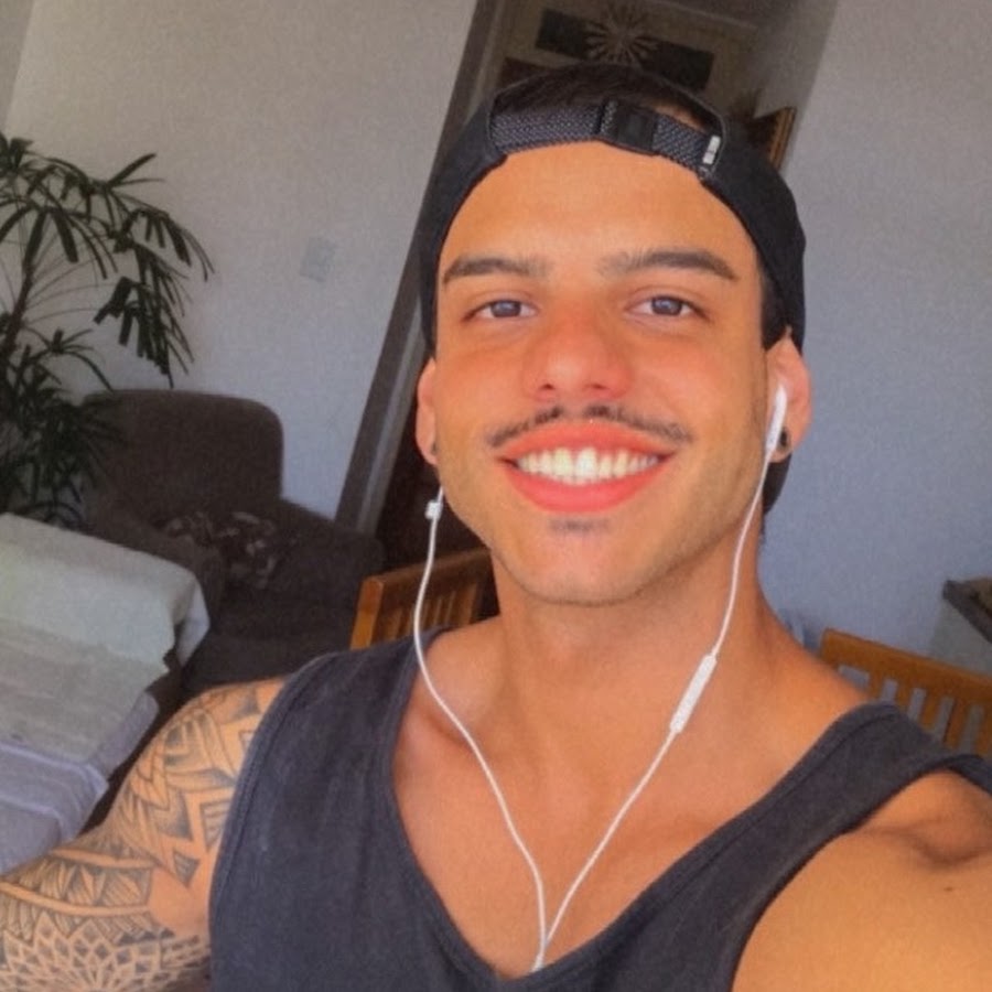 Rodrigo Ferreira YouTube channel avatar