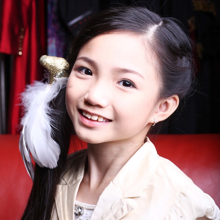 Crystal Lee Avatar channel YouTube 