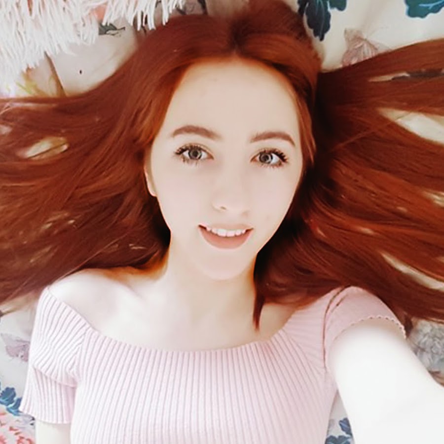 Beckii YouTube channel avatar