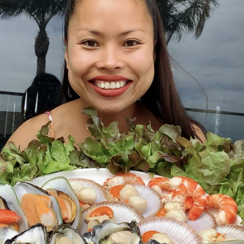 แซ่บอีสาน บ้านๆbyเจ้ย - 網紅的藏寶箱 