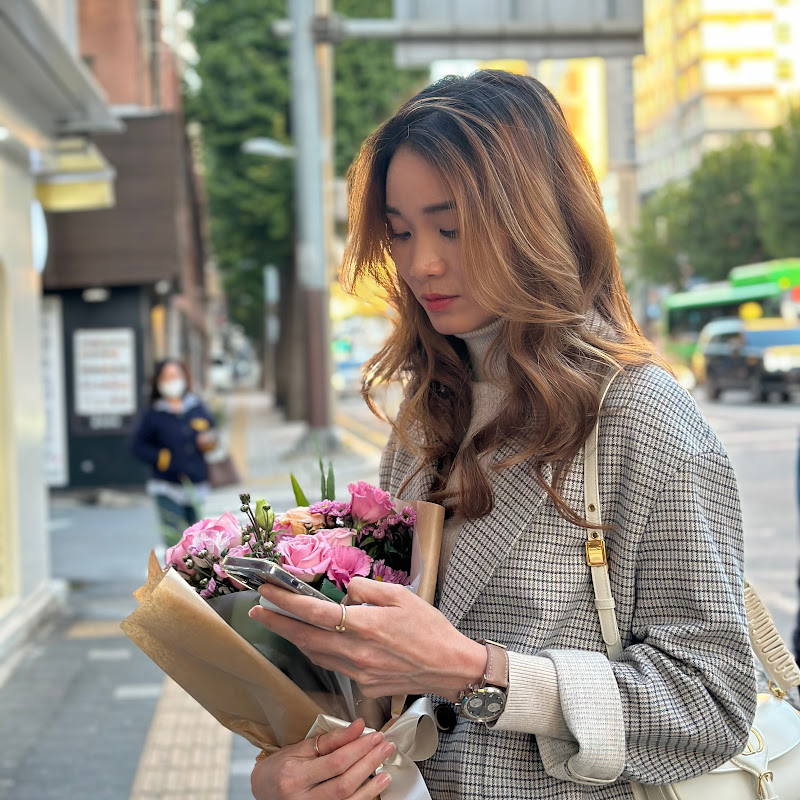 YEWON TV - 網紅的藏寶箱 