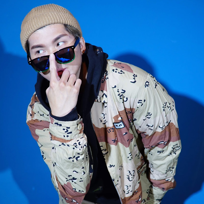 Huang Lil-Ching - 網紅的藏寶箱 