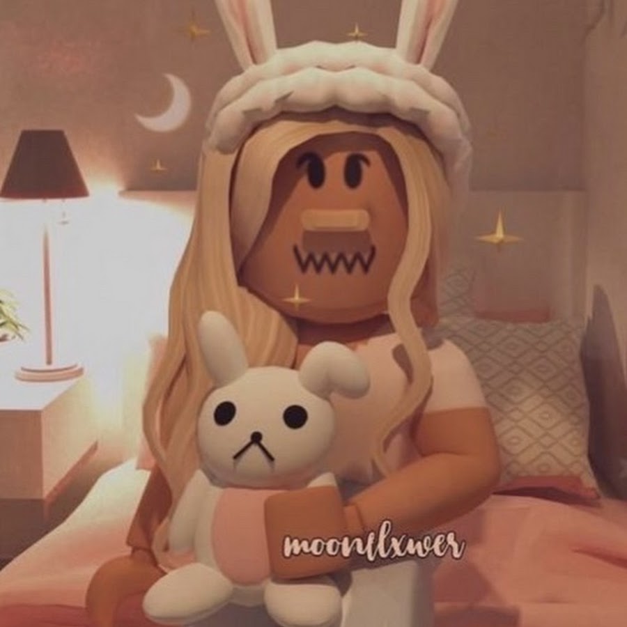 M O N N ÿ Q E E N Youtube